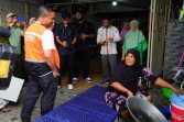 Giliran Pemprov Riau yang Bantu Korban Kebakaran di Jalan Pepaya Pekanbaru