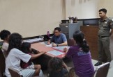 Satu Keluarga yang Diduga Mengemis Diamankan Dinsos