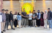 Tingkatkan Layanan Informasi, Mahasiswa KKN MAs Bangun Website di Desa Sungai Kayu Ara