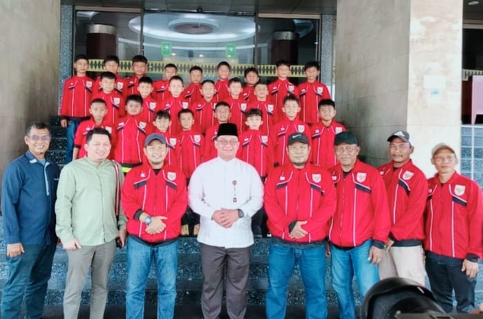Sekda Harap Anak Riau Harumkan Indonesia di Ajang Internasional