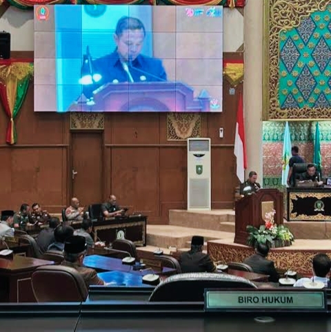 Pidato Perdana Dihadapan Dewan, Ini Delapan Misi Strategis Gubernur Riau