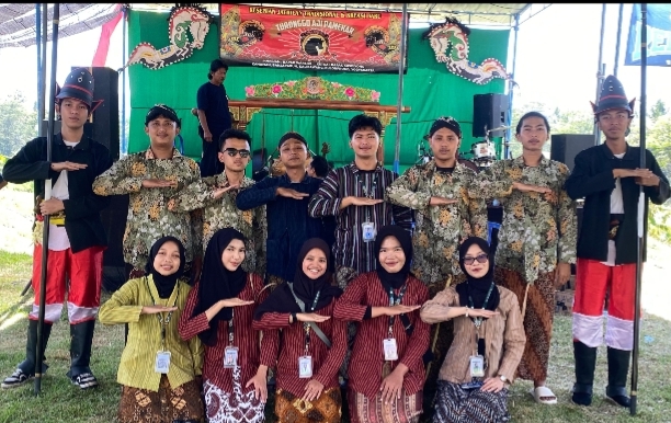 Mahasiswa KKN Nusantara Turut Meriahkan Tradisi Baritan