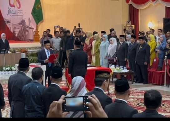 Syahrial Abdi Resmi Menjabat Sebagai Sekda Provinsi Riau