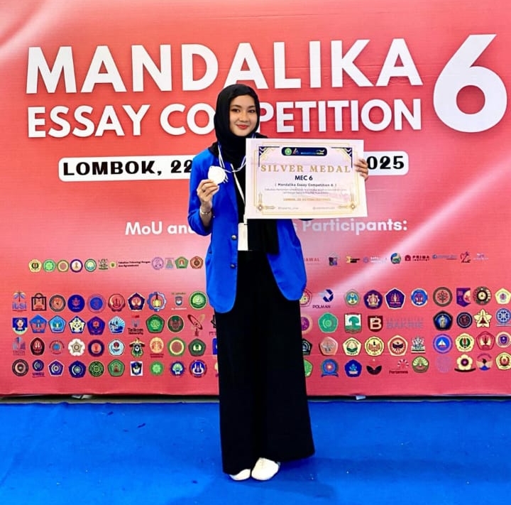 Hebat, Mahasiswa UIR Berhasil Raih Gelar Silver Medal Mandalika Essay Competition