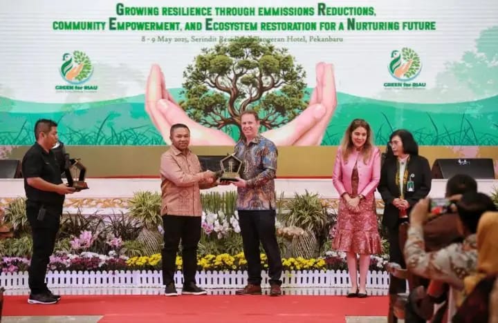 Menuju Provinsi Ramah Lingkungan, Pemprov Luncurkan Program Green For Riau