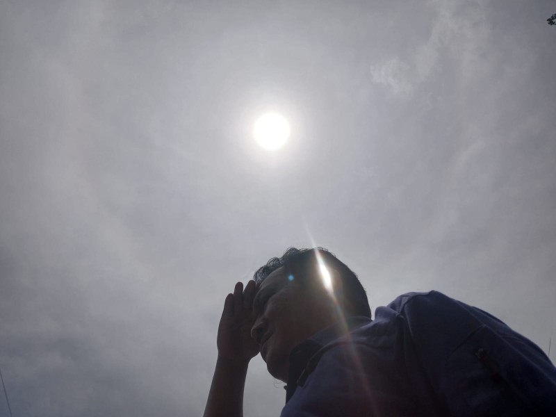 Suhu Capai 37 Derajat Celsius, Warga Diminta Waspada Dehidrasi, Perbanyak Minum Air Putih