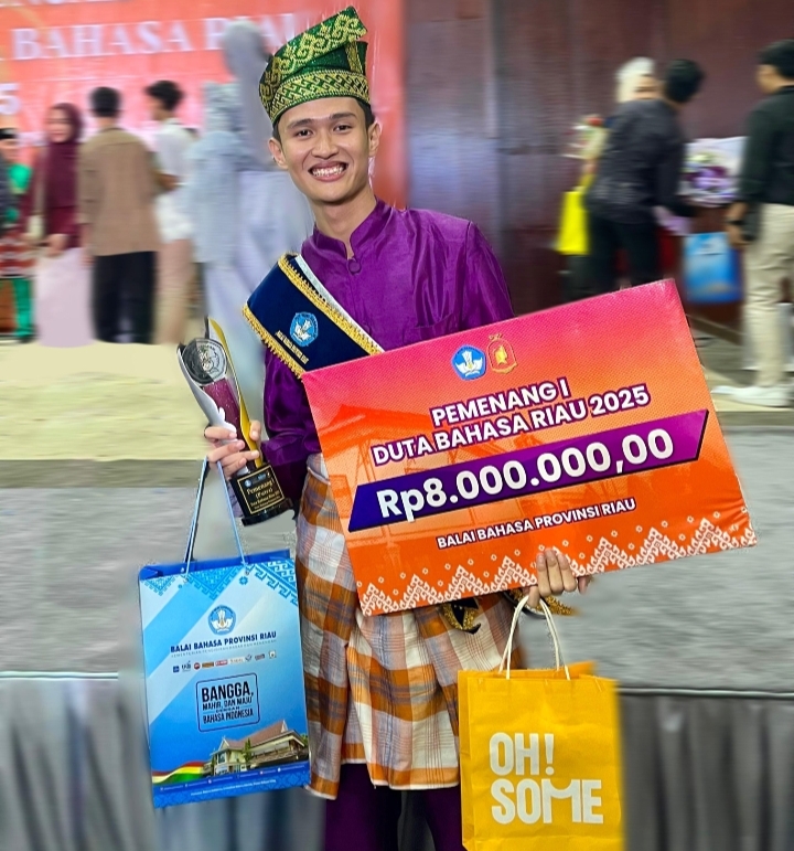 Berhasil Raih Juara 1 Duta Bahasa Riau 2025, Ini Pesan M Daffa Mixsie pada Generasi Muda!