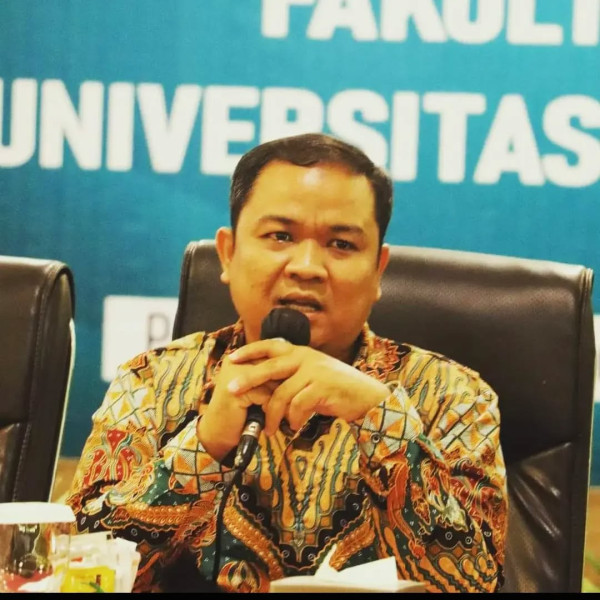 Soal Perwako Tentang Parkir, Ini Menurut Pengamat Komunikasi Politik Umri