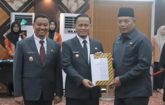 Dicopot, Direktur PDAM Tirta Siak Tinggalkan Utang Rp 180 Miliar
