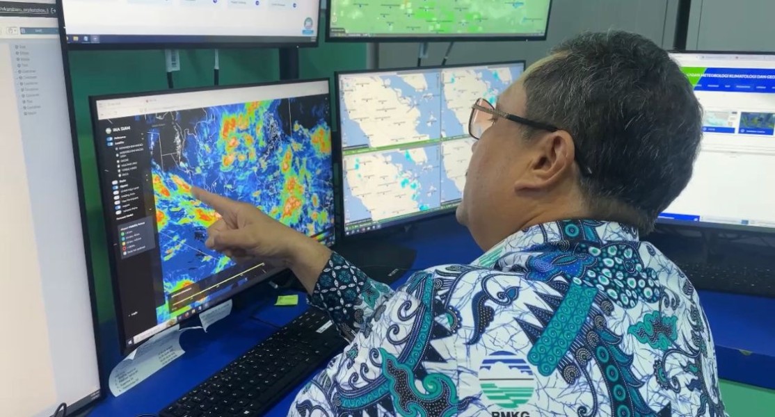 Hari Ini BMKG Prediksi Hujan Guyur Sejumlah Wilayah di Riau, Waspada Petir dan Angin Kencang