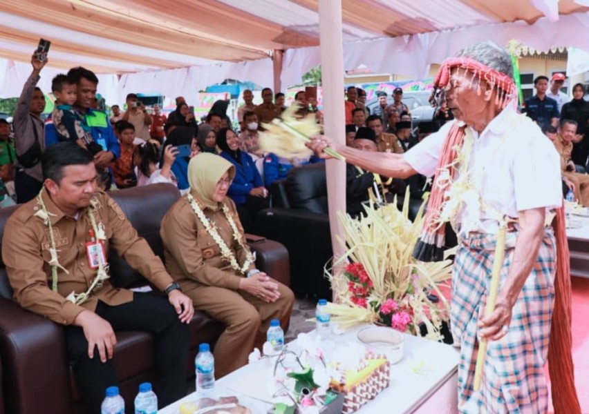 Bupati Siak Siap Dampingi Perjuangkan Hak-hak Adat Suku Sakai