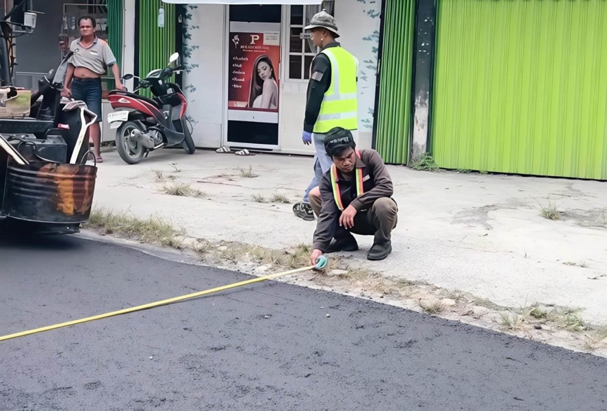 Giliran Jalan Serayu Diaspal PUPR Pekanbaru
