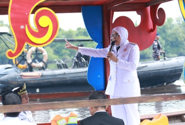 Keunikan Makan Beghanyut Bikin Gubri Terkesan, Layak Dikembangkan