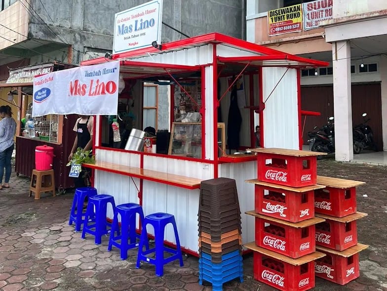 Kisah Sukses Alumni UMRI, dari Helper Kini Bisa Raup Puluhan Juta Perbulan dari Es Coklat Mas Lino