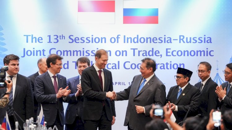 Menko Airlangga Paparkan Prospek Hilirisasi Sawit di Forum Bisnis Indonesia-Rusia