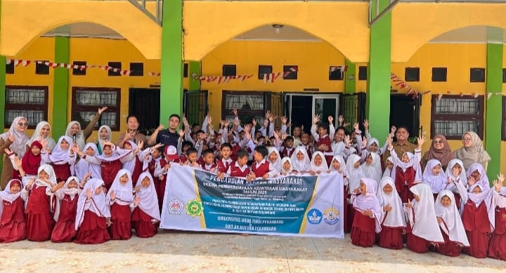 Tingkatkan Kemampuan Publik Speaking Siswa Sejak Dini, PKM Dosen UHTP Gelar Penyuluhan di SDIT Ar Royyan