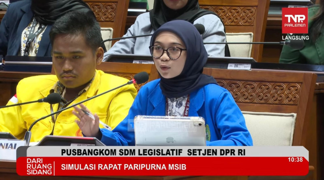 Berhasil Magang di DPR RI, Ini Pengalaman Adinda Aulia Safitri