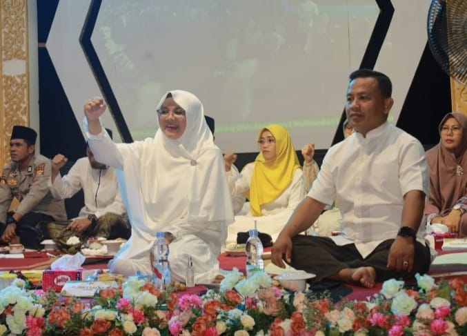 Bupati Apresiasi Semangat Pemuda dan Masyarakat Kampung Sabak Dalam Memperingati Maulid Nabi Muhammad SAW