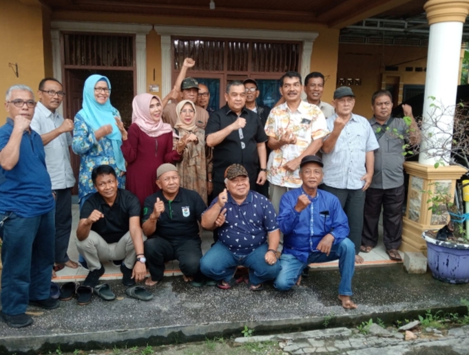 IKA SMAN 1 Pekanbaru Angkatan 80-an: Tak Ada Alasan Tak Mendukung Edy Nasution-Dastrayani Bibra