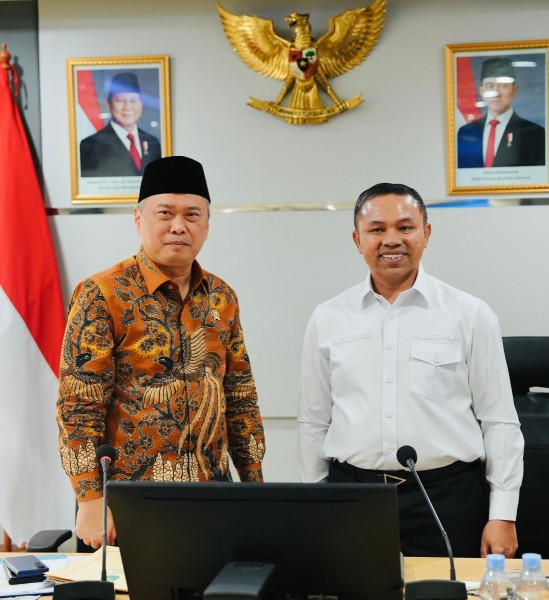 Jumpai Menhub, Gubri Minta Relokasi Bandara dan Jalur Kereta Api untuk Angkut Sawit