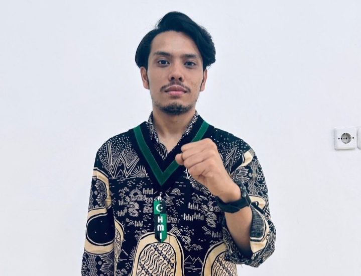 Nahkodai HMI FEB UIR,  M Rijaal Ajak Kader Kembali Eksis