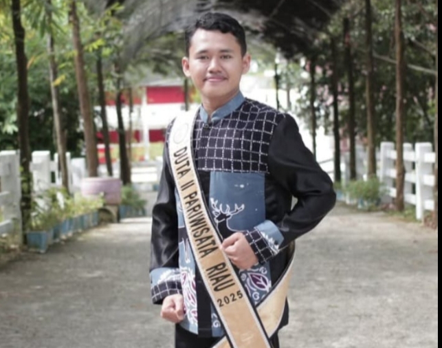 Raih 1st Runner Up Duta Pariwisata Riau 2025, Agung Pratama Siap Gaungkan Potensi Wisata Rohil