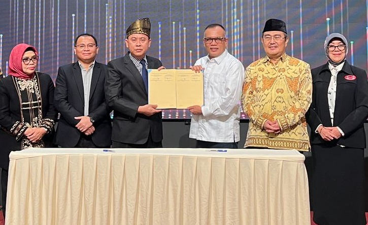 Rektor Unilak Jalin Kerja Sama dengan Mantan Ketua MK
