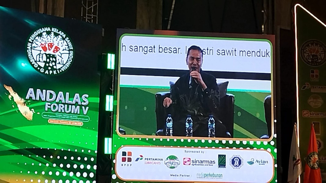 Biar Bermanfaat, KLH Siapkan Regulasi Pengelolaan Limbah Industri Sawit