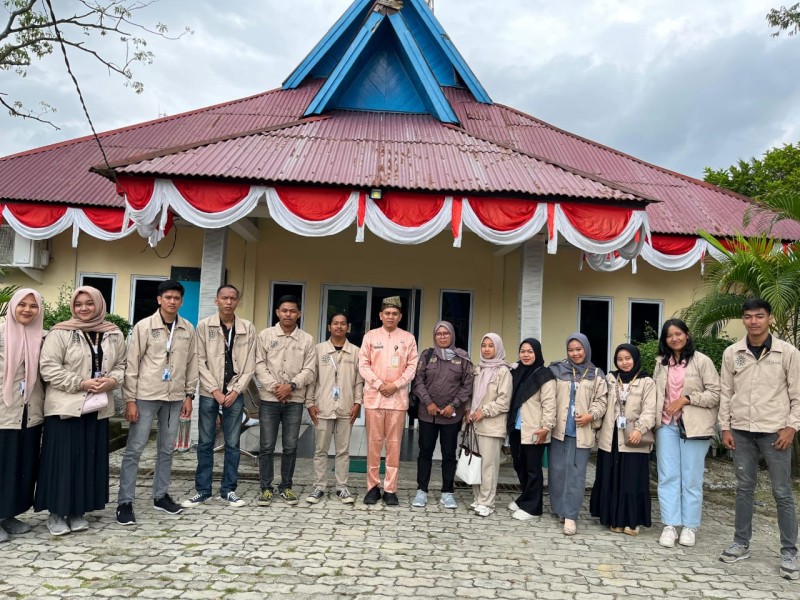 Diterjunkan ke Kampung Pinang Sebatang, Mahasiswa KKN-Mas Umri Siap Beri Dampak Nyata bagi Masyarakat