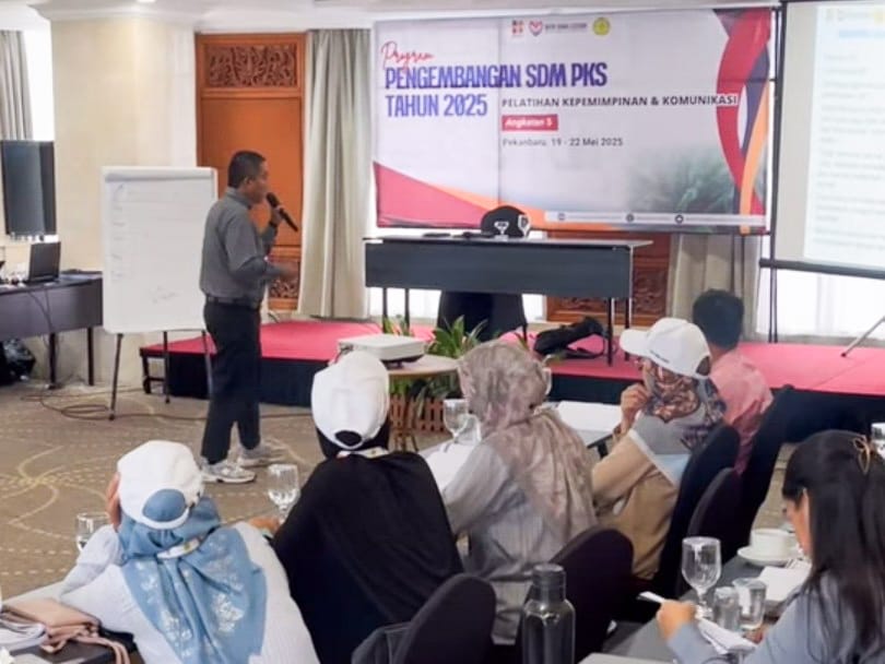 Petani Sawit Riau Rasakan Manfaat Pelatihan Kepemimpinan dan Komunikasi SDM PKS 2025