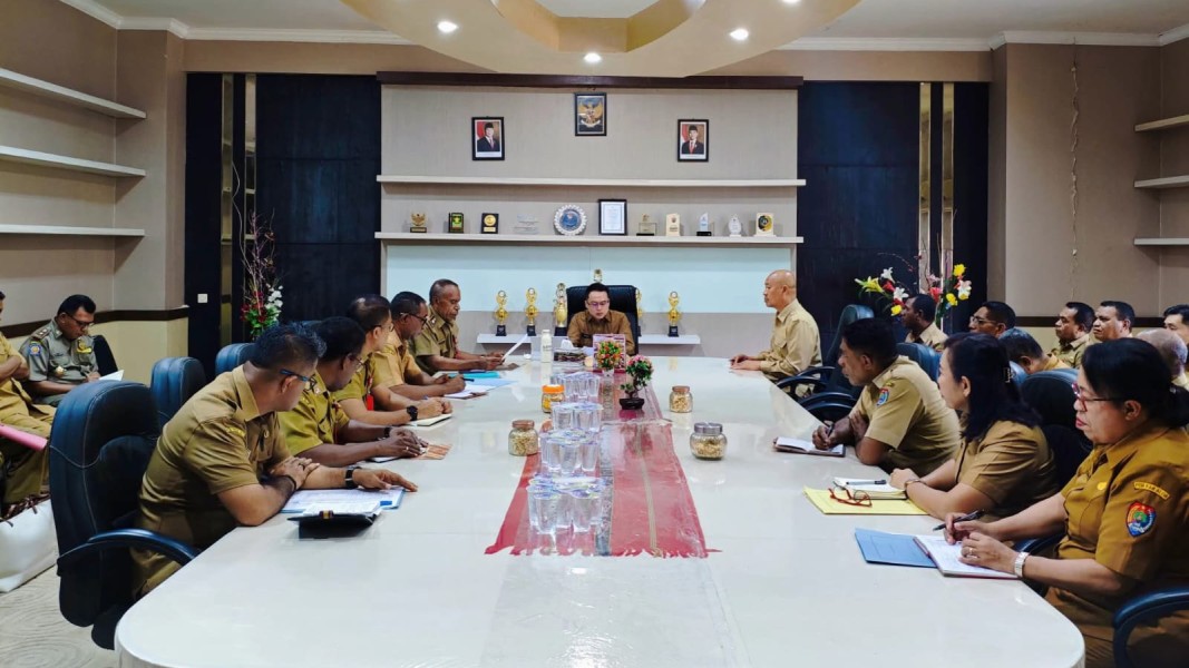 Wakil Bupati Alor Rocky Winaryo Pimpin Rapat Koordinasi OPD