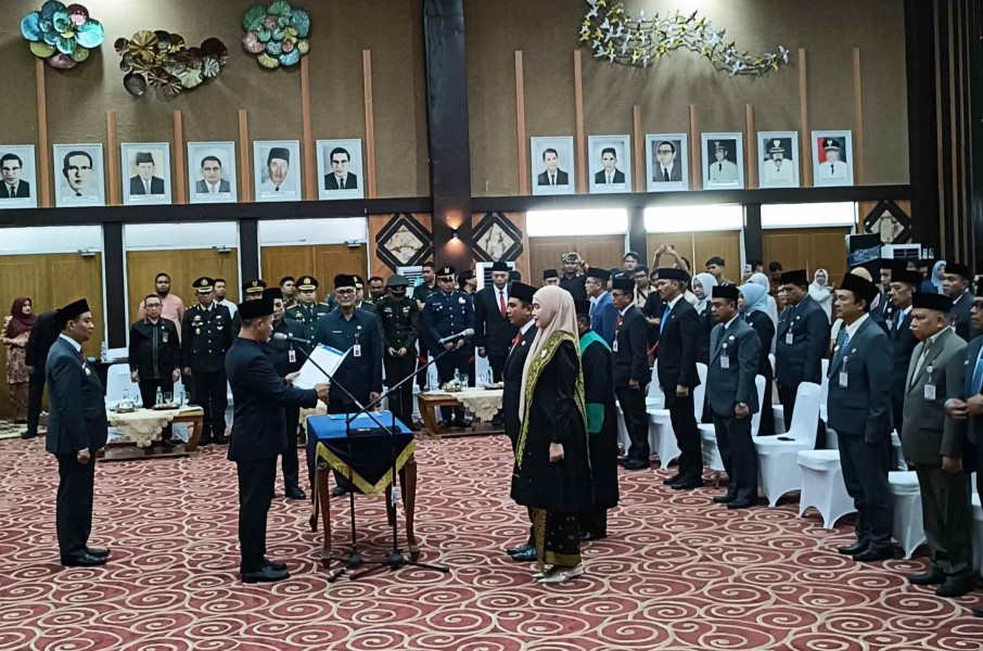 Wako Pekanbaru Lantik 27 Pejabat Eselon II, Ini Daftarnya!