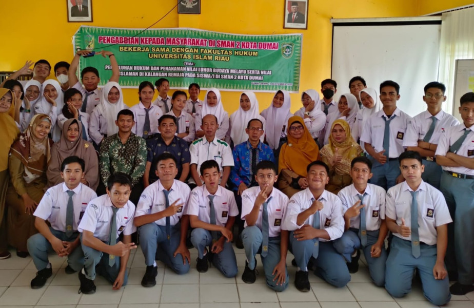 Tanamkan Nilai Luhur Budaya Melayu, UIR Gelar Penyuluhan di SMAN 2 Kota Dumai