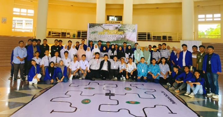 Mechatronic Line Tracking Competition 2025 Ajang Kreativitas Siswa Merancang Robot