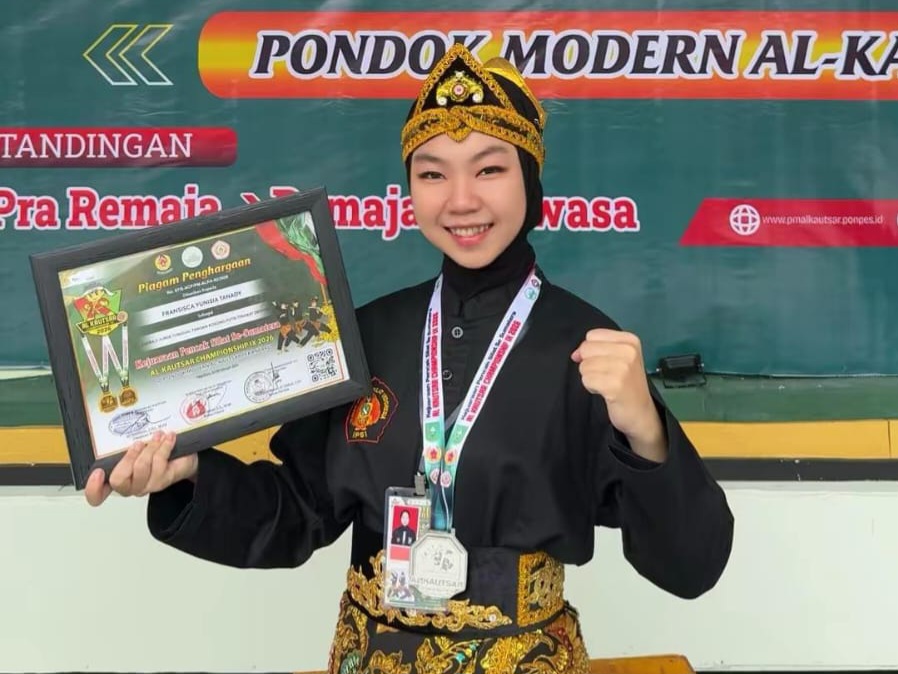 Mahasiswi Kebidanan Pekanbaru Raih Perak “The Battle of Sumatra 2026”