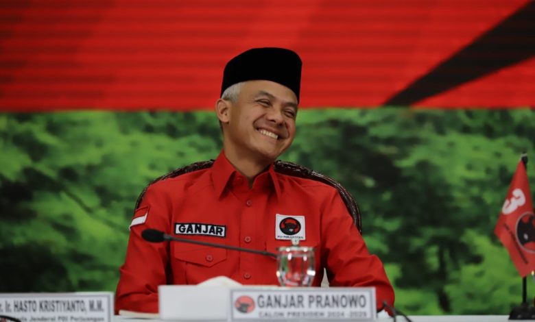 Elektabilitas Ganjar Pranowo Terus Melejit, Kalahkan Prabowo dan Anies