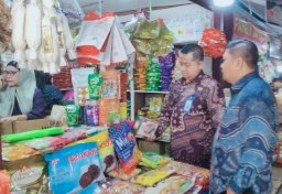 BBPOM Temukan Puluhan Produk Pangan Bermasalah di Pasar Bawah