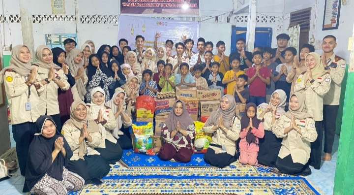 Hima Farmasi Umri Berbagi Kebahagiaan Ramadan Bersama Anak Panti Asuhan