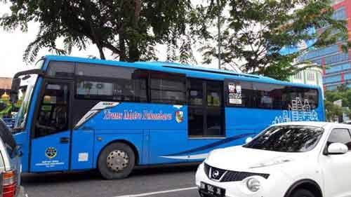 DPRD Apresiasi Pemko Gratiskan Bus TMP untuk Pelajar