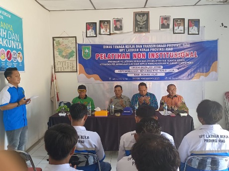 Dilatih Pemasangan Isntalasi Listrik, Peserta: Berkat Pak Zulkifli Indra