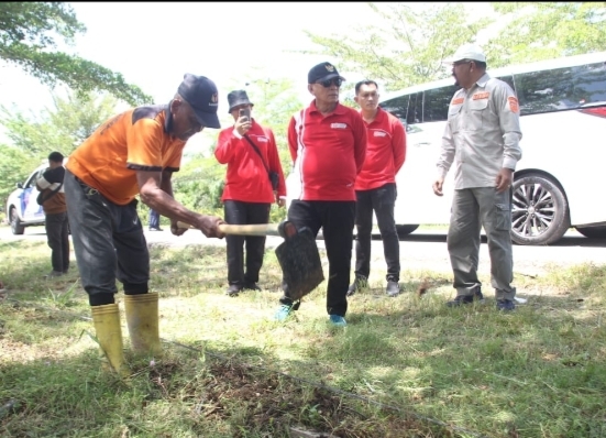 Ciptakan Keindahan, Lingkungan Jalan Lintas Kecamatan Ditata Ulang