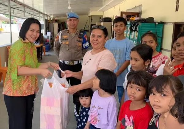 Tingkatkan Kepercayaan Publik, Propam Polda Riau Sambangi Tiga Panti Asuhan