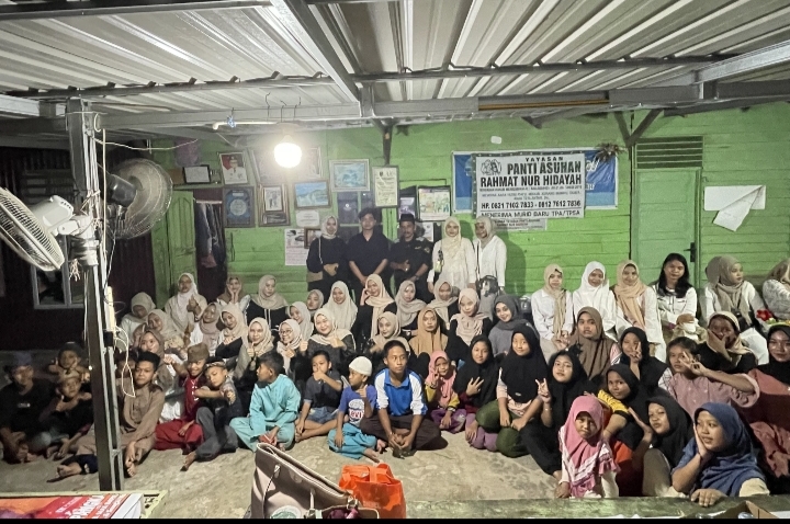 HIMIA Publik UIR dan HIMA GIZI Stikes PMC Gelar Bukber di Panti Asuhan Rahmat Nur Hidayah