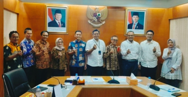 Dukung Program MBG, Kimia Farma Kembangkan Suplemen Kesehatan Berbasis Sawit