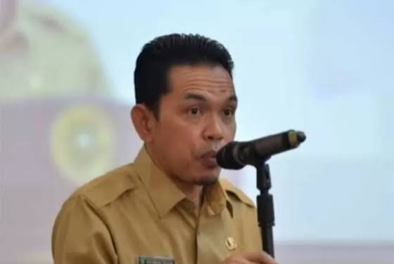 Disdik Riau Bagi Seragam Gratis untuk SMA Sederajat
