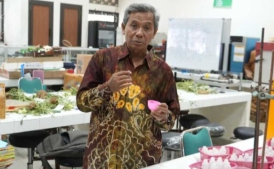 Ditangan Dosen Ini, Limbah Sawit Diolah jadi Pupuk Organik Nano yang Ramah Lingkungan