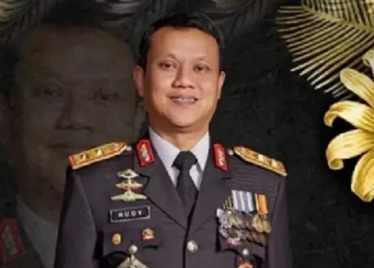 Komjen Pol Rudy Heriyanto Santer Disebut Calon Kuat Kapolri. Berikut Ini Jejak Rekamnya