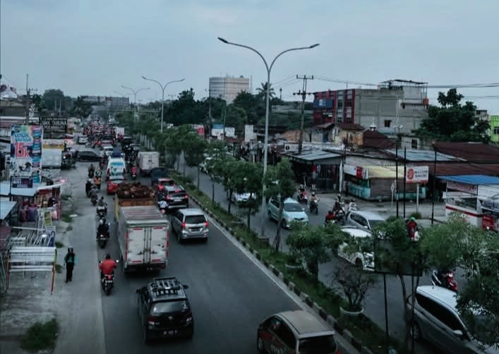 Politisi Nasdem Dorong Pelebaran Jalan HR Soebrantas Diselaraskan dengan Proyek Flyover Garuda Sakti