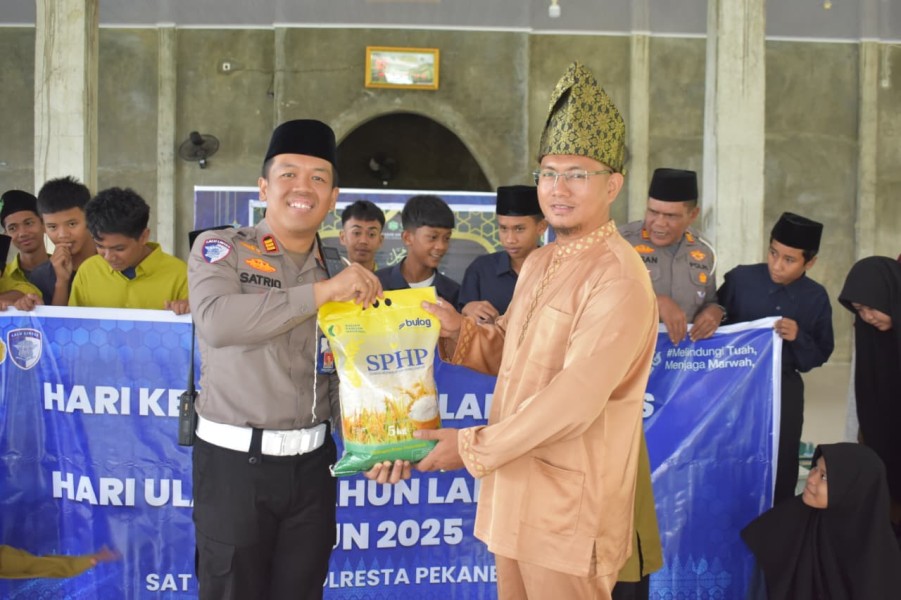 Santri Pesantren Darul Muqomah Diberi Edukasi soal Tertib Lalu Lintas