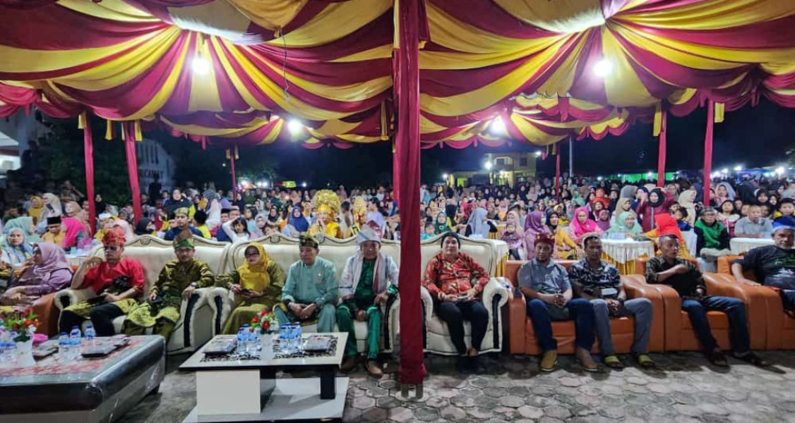 Seminar Pantun dan Pentas Seni Budaya di Rohil, Zulkifli Indra : Menghidupkan Kebudayaan Lokal sampai Negeri Malaysia
